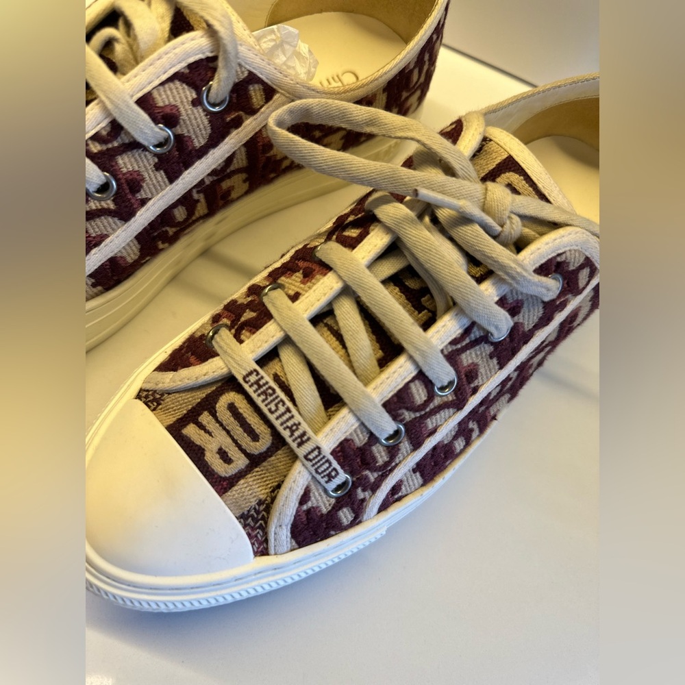 Christian Dior Sneakers - Picture 2 of 6